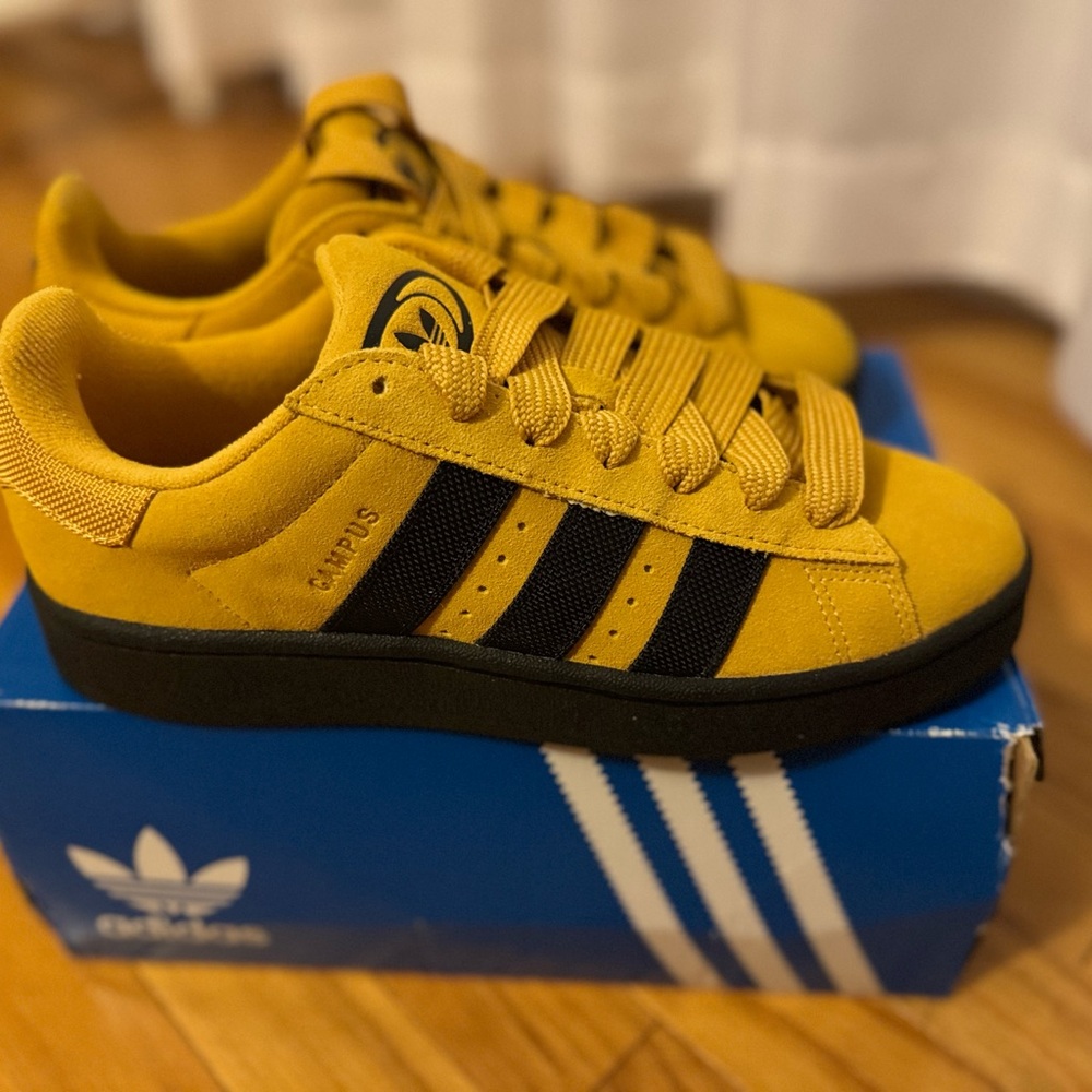 NWT Adidas Men’s Campus Yellow Sneakers!!! - Picture 7 of 9